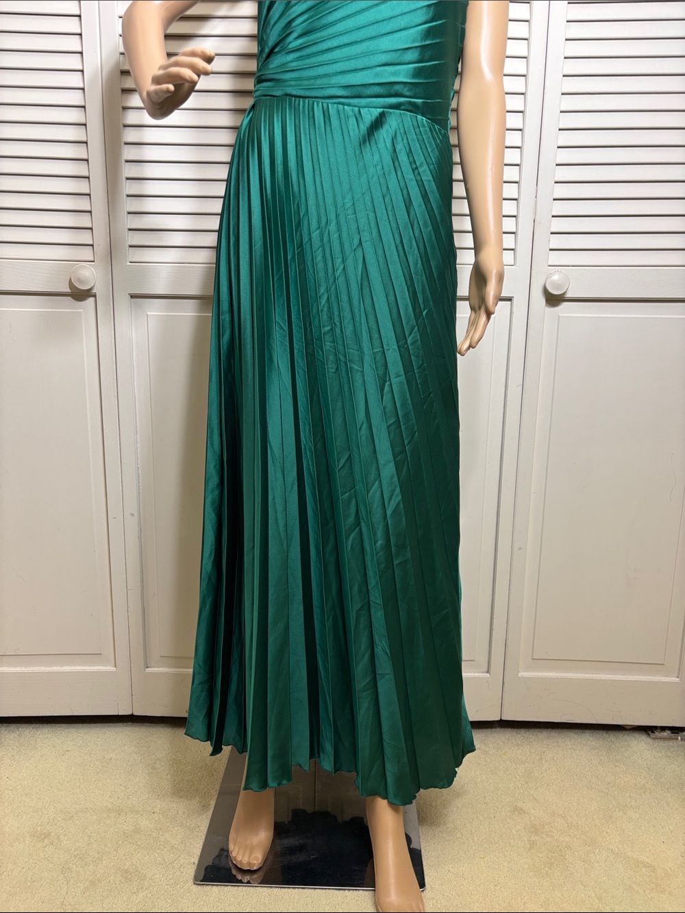 Abercrombie & Fitch Giselle Pleated One-Shoulder Midi Satin Green Dress Medium - Picture 6 of 16
